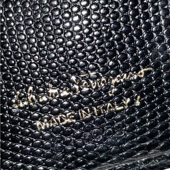 Salvatore Ferragamo Vintage Vara Bow Compact Wallet with Kiss Lock - Picture 3 of 16